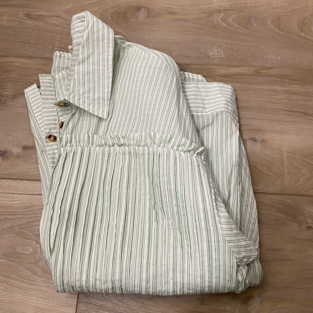 Listicle Green & White Striped Button Down Ruffle Blouse Size Large - Picture 14 of 15